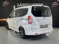 2022 Ford Tourneo