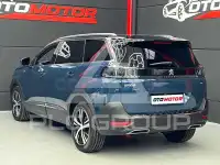 2023 Peugeot 5008