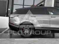 2023 Land Rover 