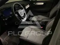 2025 Volvo XC40
