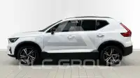 2025 Volvo XC40