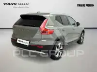 2025 Volvo XC40