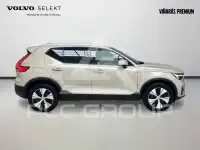 2025 Volvo XC40