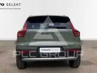 2025 Volvo XC40