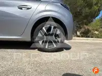 2025 Peugeot 208