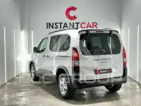 2025 Peugeot Rifter
