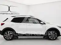 2025 KIA Stonic