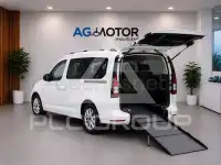 2025 Ford Tourneo