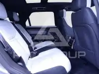 2025 Land Rover 