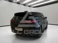 2025 Land Rover 