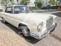 1966 Mercedes Benz 250