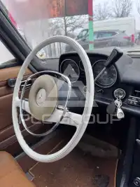1972 Mercedes Benz 200