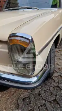 1973 Mercedes Benz 220