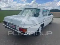 1976 Mercedes Benz 200