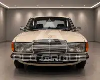 1979 Mercedes Benz 200