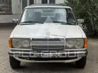 1981 Mercedes Benz 200