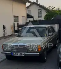 1982 Mercedes Benz 250
