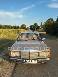1982 Mercedes Benz 240