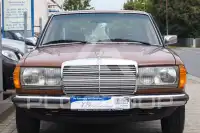 1982 Mercedes Benz 240