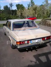 1982 Mercedes Benz 240