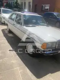 1982 Mercedes Benz 200