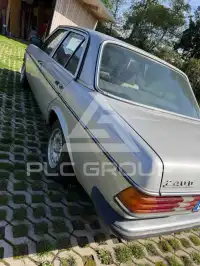 1983 Mercedes Benz 240