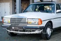 1983 Mercedes Benz 200