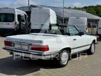 1986 Mercedes Benz SL 560
