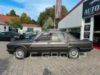 1987 BMW 518