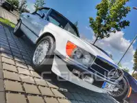 1987 Mercedes Benz SL 560