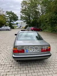 1989 BMW 525