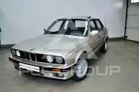 1989 BMW 320