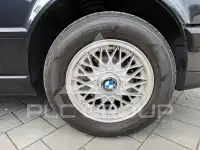 1989 BMW 320