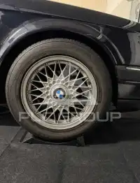 1989 BMW 320