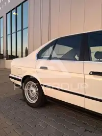1989 BMW 520