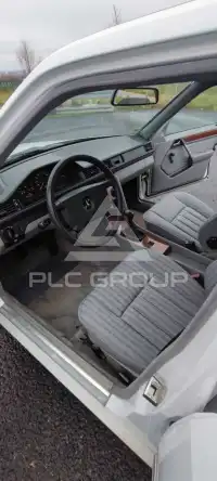 1989 Mercedes Benz 200