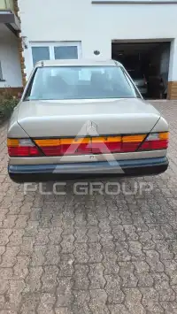 1989 Mercedes Benz E 230