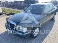 1989 Mercedes Benz E 200