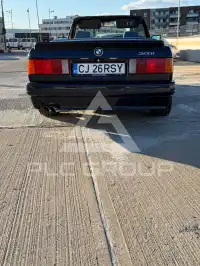 1990 BMW 320