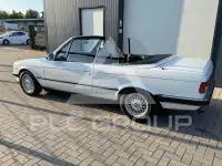 1990 BMW 320