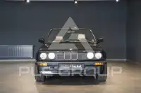 1990 BMW 320
