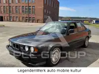 1990 BMW M5
