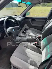 1990 BMW 520