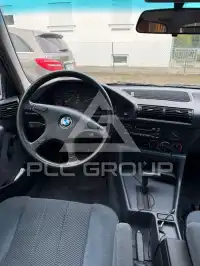 1990 BMW 520