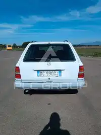 1990 Mercedes Benz 200