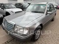 1990 Mercedes Benz 200