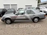 1990 Mercedes Benz 200