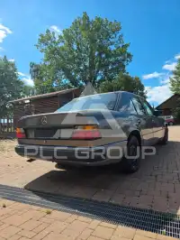 1990 Mercedes Benz 200