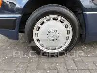 1991 Mercedes Benz 200