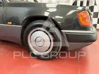 1991 Mercedes Benz E 200